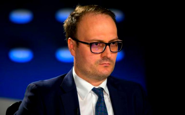 Cumpănașu sare în sus după acuzația că UCIGAȘUL Dincă cerea taxe de protecție în Italia