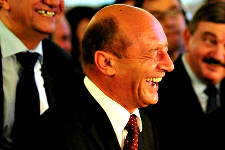 „Tăriceanu și Ponta adună toate scursurile și se laudă cu mare alianță”