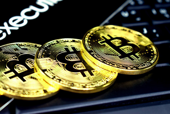 Bitcoin nu mai e sperietoarea bancherilor