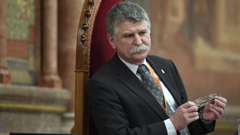 Ungaria o lasă mai moale:  vrea relații economice cu România