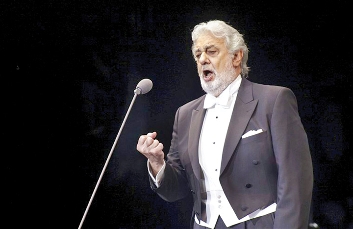Nouă femei îl acuză pe Placido Domingo de hărţuire sexuală