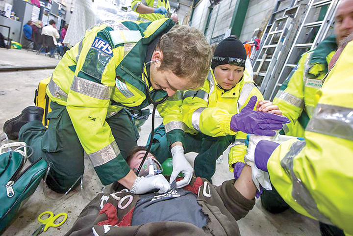 foto smurd paramedic - Ziarul National