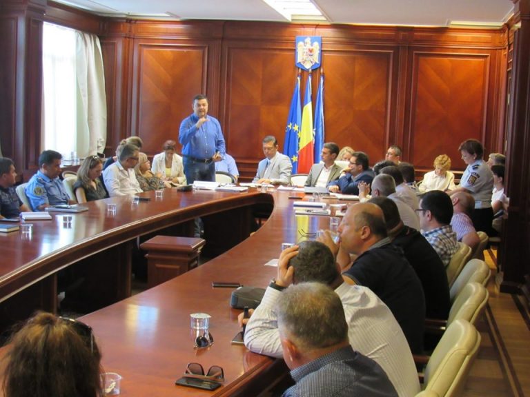 S-a decis evacuarea mai multor familii dintr-o zonă de risc, în Constanța