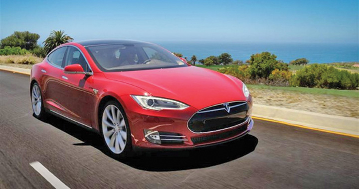 Tesla bagă marfă și în România