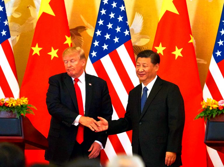 Veșnicul Trump cel Instabil: Recent „îl împăca” pe Xi, azi impune noi taxe Chinei. 300 miliarde
