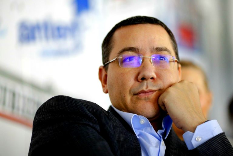 Ponta: Stăneștii și olguții, slugile lui Dragnea, o țin de ațe pe marioneta Veorica