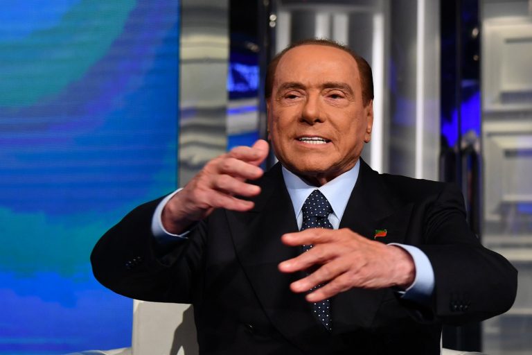 Fosta nevastă a lui Berlusconi trebuie să-i returneze acestuia sume colosale