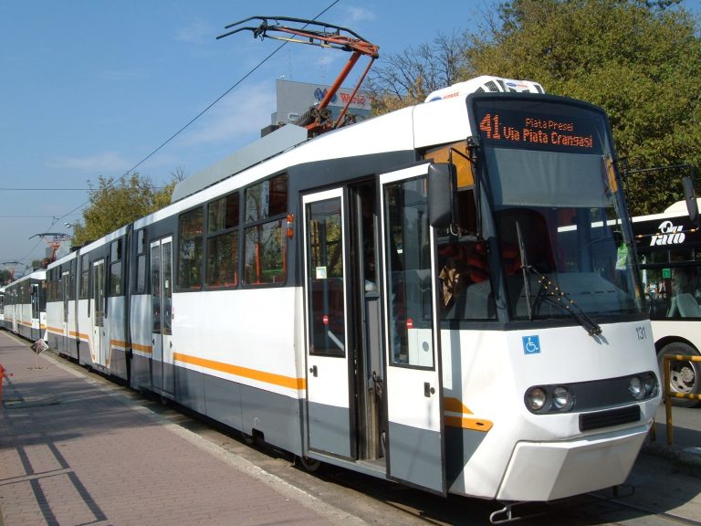 Tramvaiul 41, suspendat în veekend