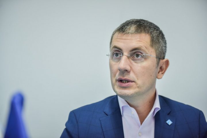 Dan-Barna- - Ziarul National