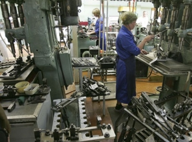 Fabricile de armament românești, reactivate