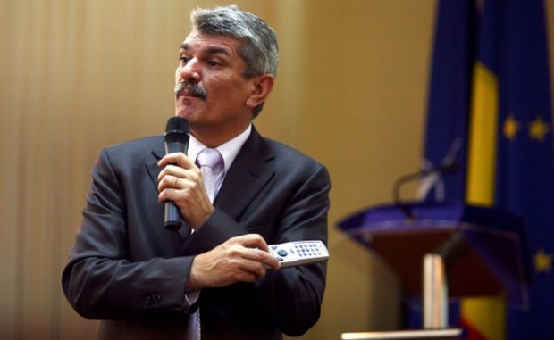 Tot la Opriș e telecomanda!