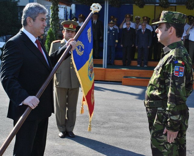 Hopa, uite cine vrea șefia Armatei!