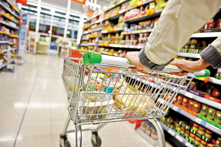 Corporaţiile continuă neruşinarea dublului standard