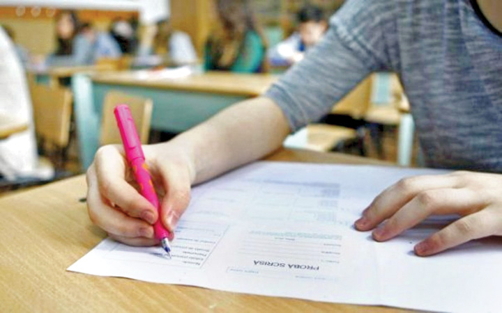 Elevii dau în judecată Ministerul Educaţiei