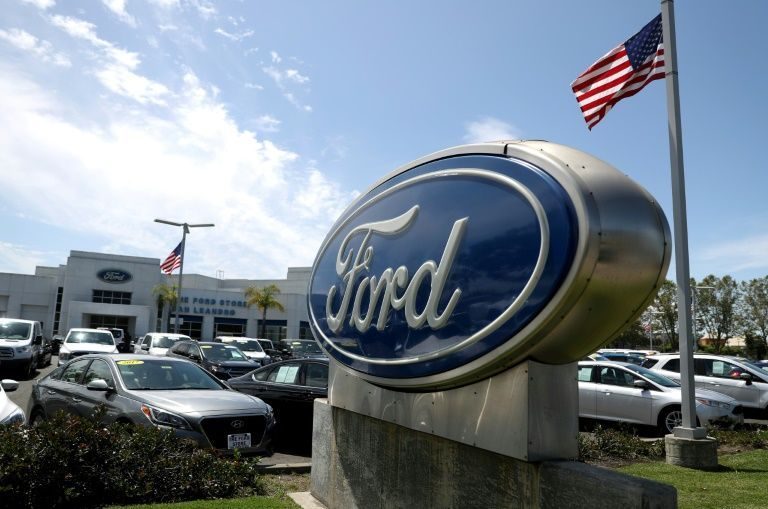 Rating „junk” pentru Ford