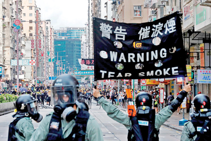 Alertă MAE: proteste şi blocaje în Hong Kong
