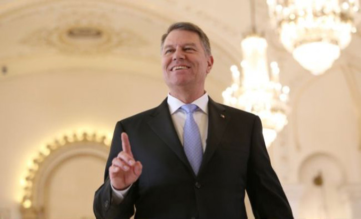 Consultările continuă. Iohannis anunţă viitorul premier cel târziu marţi