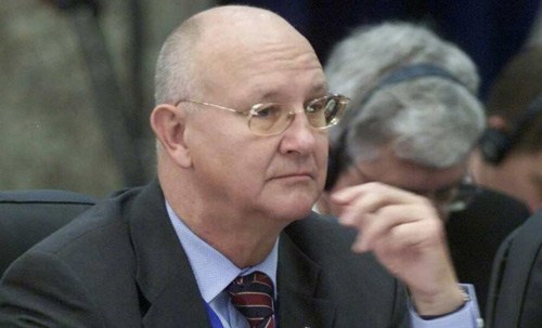 Pașcu anunță că i-a fost retrasă candidatura pentru comisar european interimar