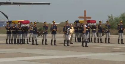 Cei doi români morți în Afganistan au fost aduși în țară (VIDEO)