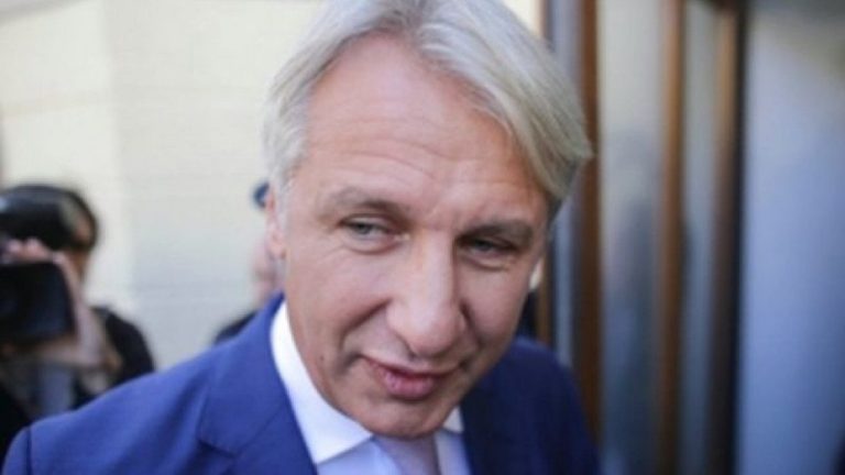 Teodorovici ne bagă în sapă de lemn. Apoi în închisoare