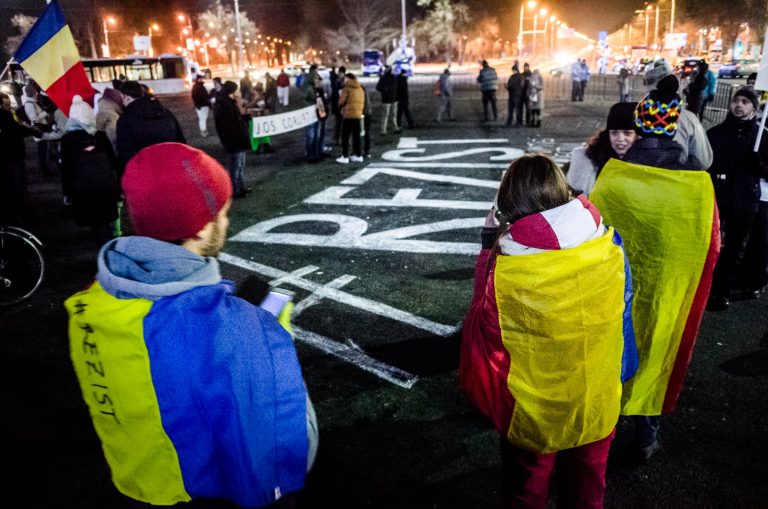 Corporatiștii cer liber joi, în ziua moțiunii
