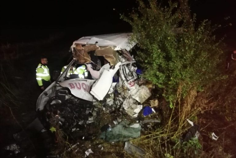 Tragedie în Ialomiţa: 10 morţi în urma unui accident de microbuz