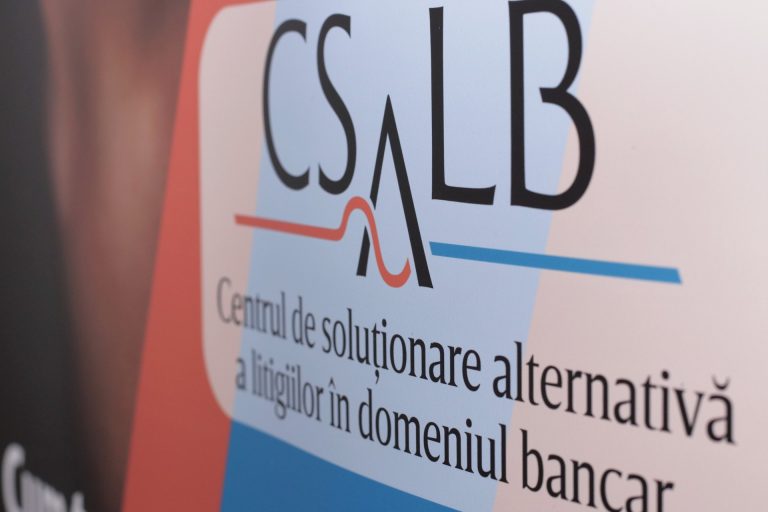 Câţi români s-au împăcat cu băncile
