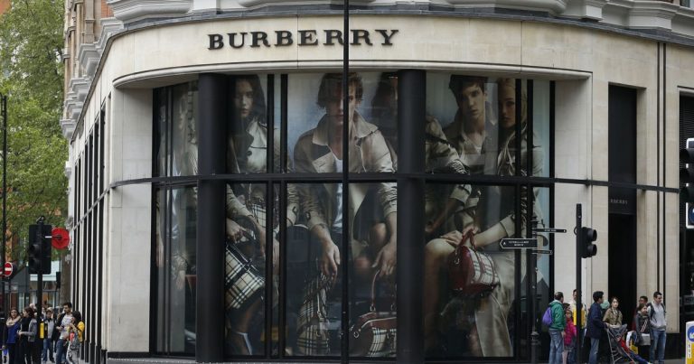 Burberry atacă segmentul second hand