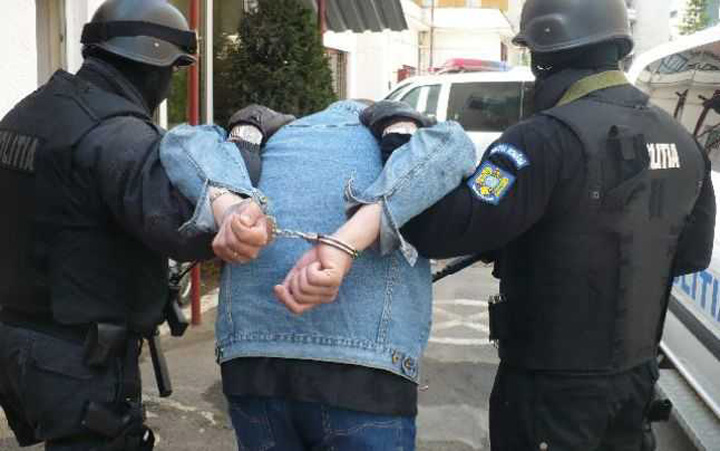 Atenție contravenienți! Polițiștii pregătesc cătușele