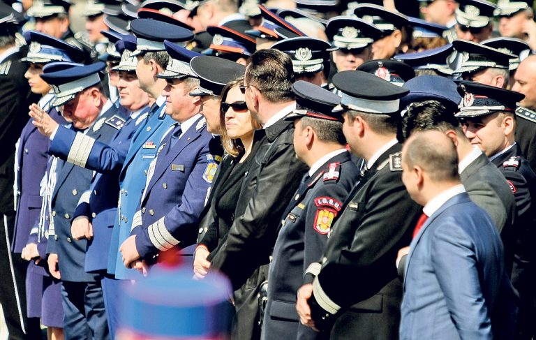 Raport ”nuclear” : 500.000 euro, un post de șef MAI!