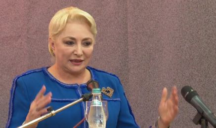 Dăncilă, atacuri în rafală la Iohannis. Muncă 24 de ore din 24, nu somn de frumusețe