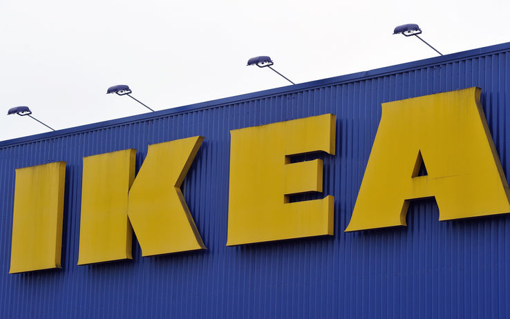 Ikea, strânsă cu uşa de UE