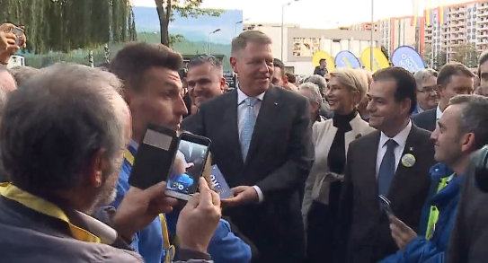 Iohannis, cu liberalii la Braşov, după consultările de la Cotroceni