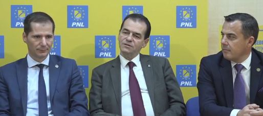 Pe câte voturi se bazează, mai nou, Orban la moțiune
