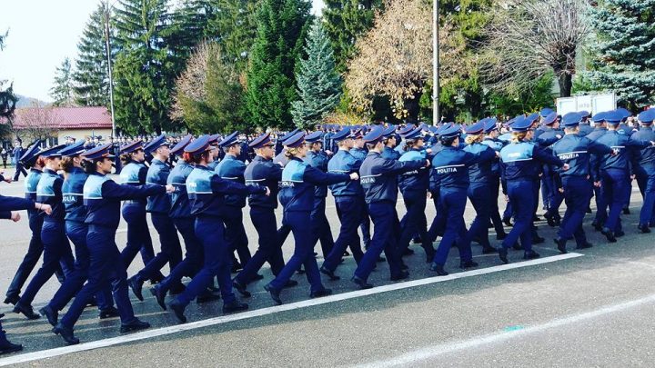 politisti - Ziarul National