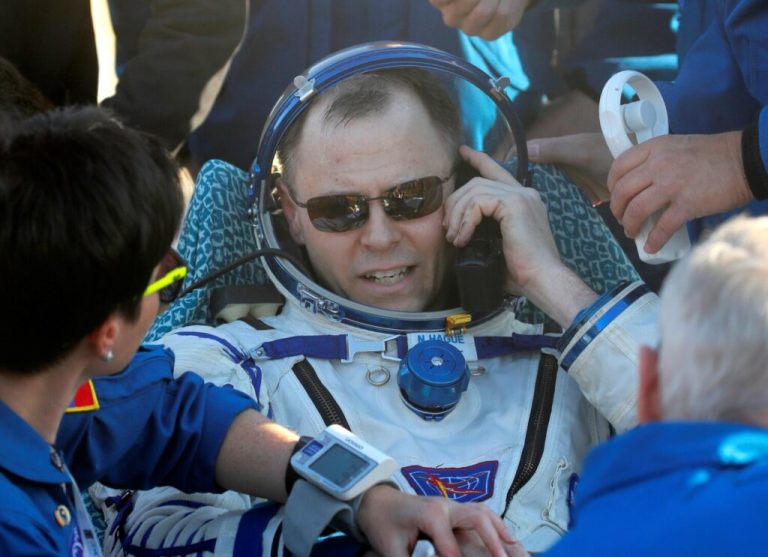 Astronaut american, decorat de Putin