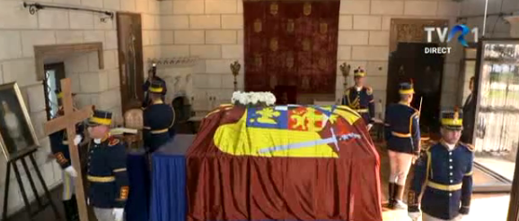 Sicriul Reginei-Mamă a fost depus la Palatul Elisabeta