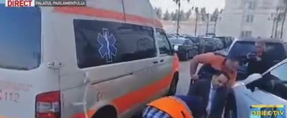 Parlamentar adus cu salvarea la vot