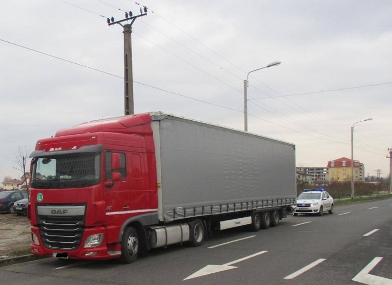 Halucinant. Șoferii de tir dorm doar două ore pe noapte!