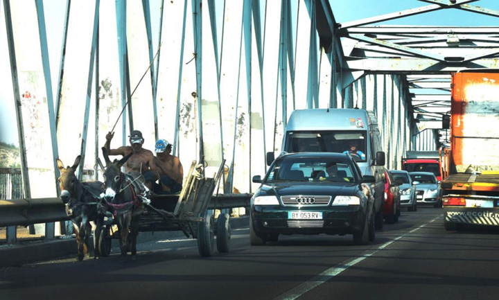 Autoritățile, în război cu traficul. Începe numărătoarea mașinilor