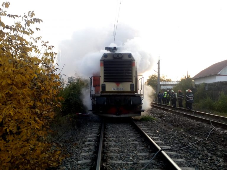 Locomotiva unui tren internațional a luat foc la Cluj (VIDEO)