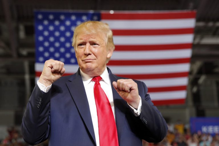 Preşedinţia, gaură în buzunarul lui Trump