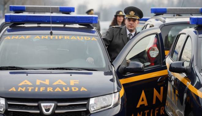 Constatarea ANAF: Patroni bogați, firme sărace
