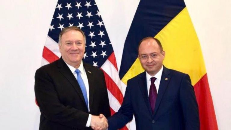 România, lăsată să miroasă Programul „Visa Waiver”!