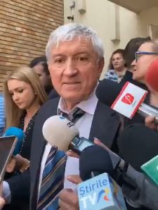 Diaconu, la urne după-amiază: Sper să începem să facem pace în țara asta