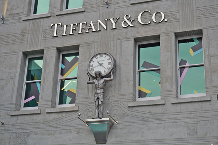 LVMH cumpără diamantele Tiffany pentru 16,2 miliarde de dolari