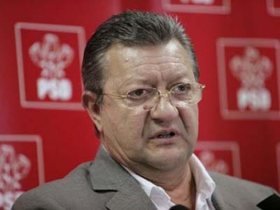 Bogdan Niculescu Duvăz a murit. Fostul ministru avea 70 de ani