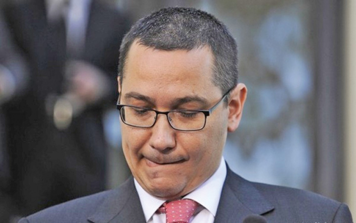 Victor Ponta, un huligan în costum de politician