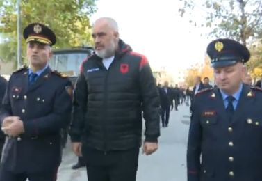 În Albania e doliu național. Căutările victimelor cutremurului continuă (VIDEO)