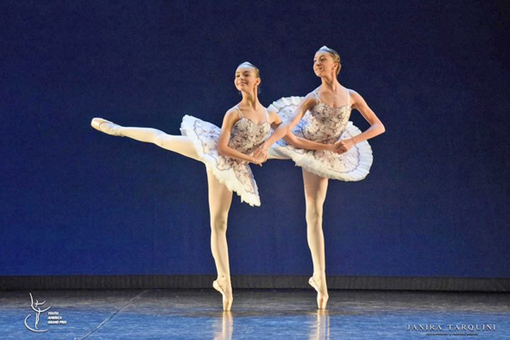 NATALIA NAGHI SI ANA MARIA ZAMFIR - Ziarul National